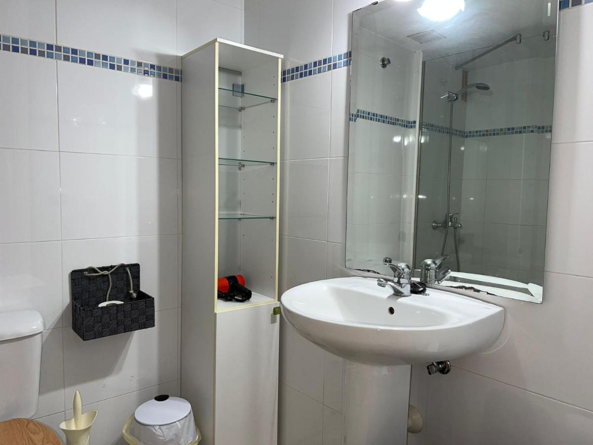 Апартаменти Apartamento La Torre Con Parking Gratuito Кордова Екстер'єр фото